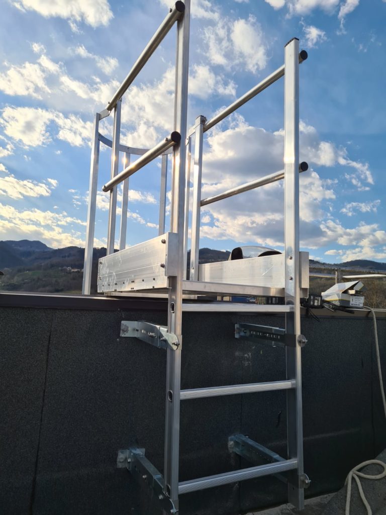 Installazione scala alta quota